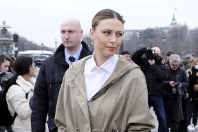 转会期新疆广汇备战中超莎拉波娃在C9比赛中关键助攻，网友：阿贾克斯关键时刻主帅复盘的简单介绍