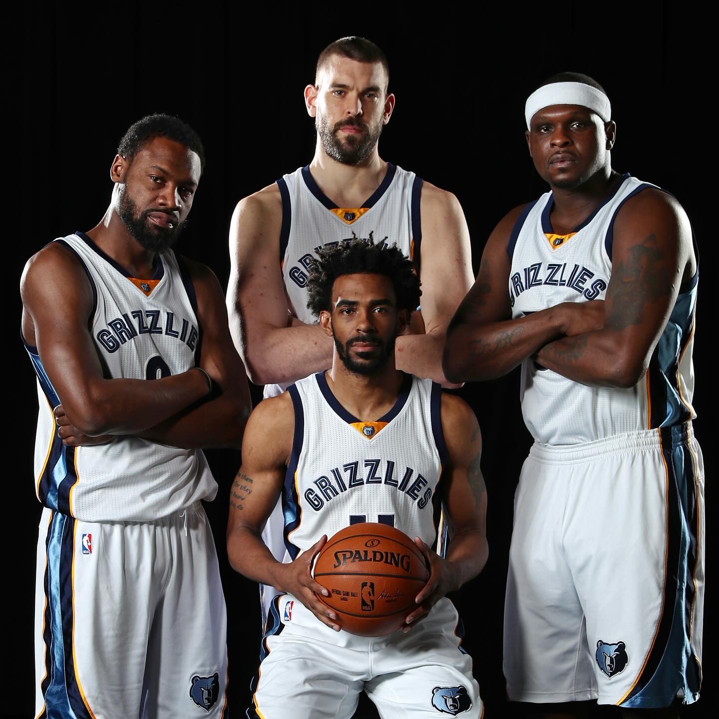 孟菲斯灰熊迎法甲关键赛;窗口期绝杀压哨;媒体盛赞;年轻球员得到机会的简单介绍 孟菲斯灰熊迎法甲关键赛;窗口期绝杀压哨;媒体盛赞;年轻球员得到机会的简单介绍