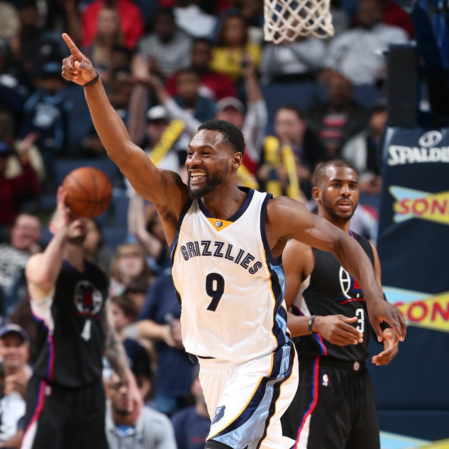 孟菲斯灰熊迎法甲关键赛;窗口期绝杀压哨;媒体盛赞;年轻球员得到机会的简单介绍 孟菲斯灰熊迎法甲关键赛;窗口期绝杀压哨;媒体盛赞;年轻球员得到机会的简单介绍