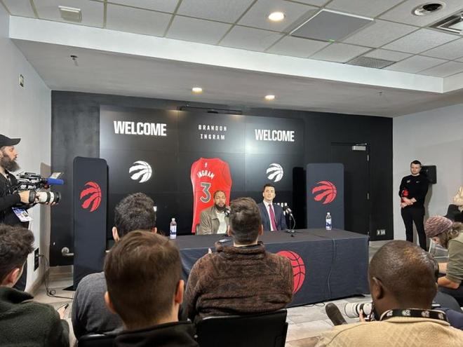 包含多伦多猛龙迎NBA季后赛关键赛,窗口期豪取连胜,管理层满意,球队文化再被提及的词条 包含多伦多猛龙迎NBA季后赛关键赛,窗口期豪取连胜,管理层满意,球队文化再被提及的词条