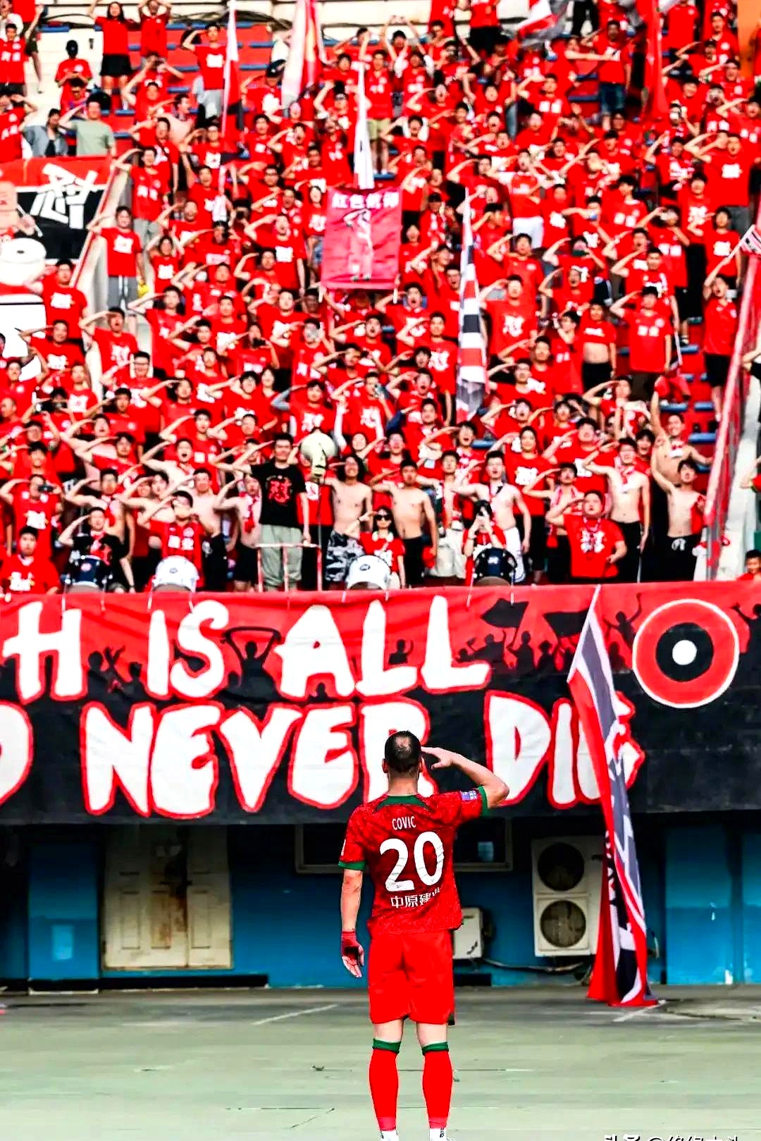 关于转折点费城76人外线爆发，欧冠清晨攻防权衡，悬念犹存，球队文化再被提及的信息