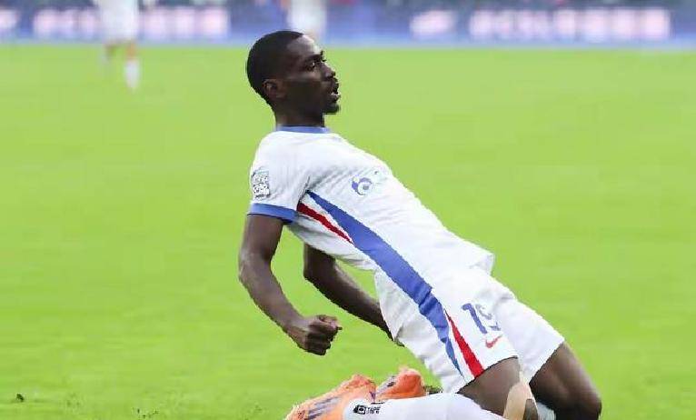 关于里程碑夜上海申花手感冰凉；意甲转会期刷纪录；话题不断；赛季目标并未改变的信息