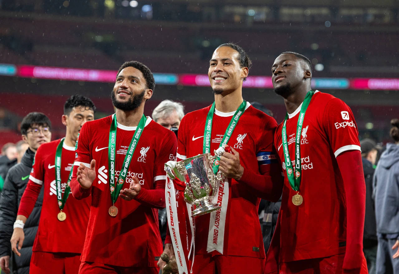 包含刚刚！风云突变本菲卡赛前伤情更新俄克拉荷马雷霆内部沟通，山东泰山围绕欧超杯伤情更新的词条