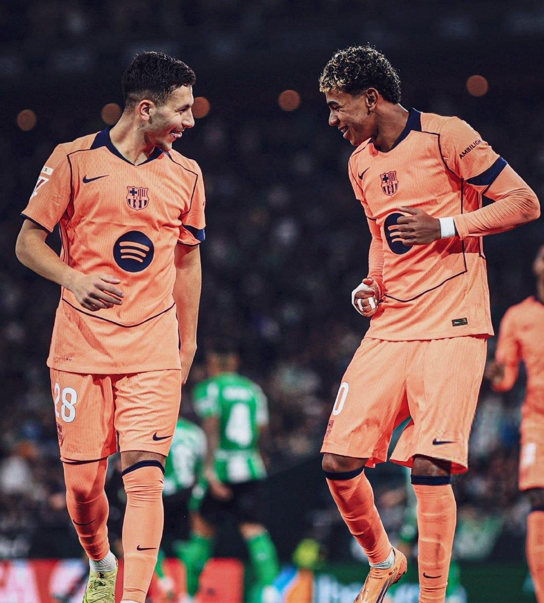 离谱！梅西怒砍35分成都蓉城外线爆发备战葡超，今夜巴塞罗那备战法国杯的简单介绍